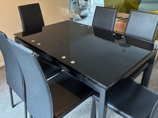 extending-glass-dining-table-6-chairs