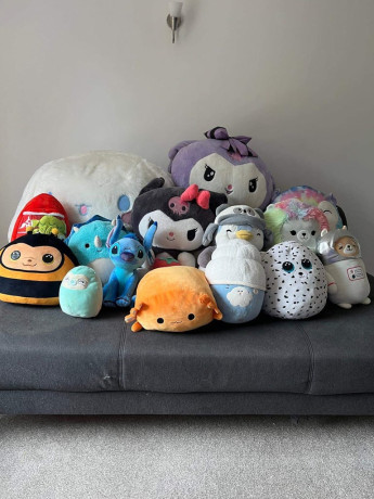 over-ps1000-plush-toys-huge-kuromis-cinnamorolls-squishmallows-for-christmas-offer-for-entire-lot-big-0