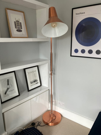 stylish-bronze-lamp-big-1