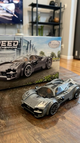 lego-techtonic-ford-gt-car-set-big-3