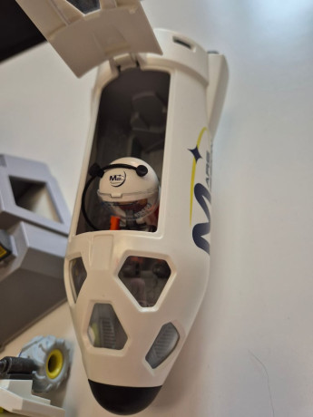 playmobil-space-set-in-eorking-order-big-3