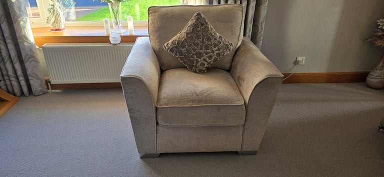 corner-sofa-and-chair-big-1