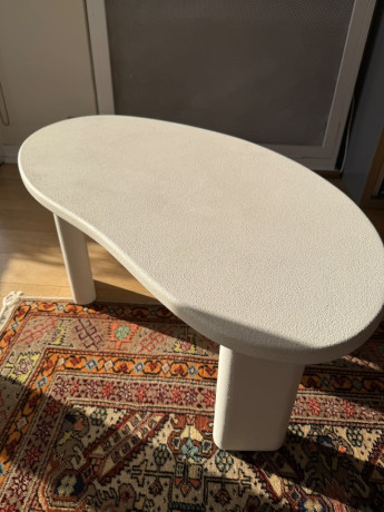 hm-coffee-table-big-0