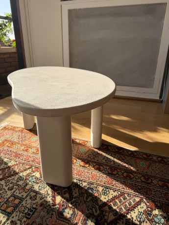 hm-coffee-table-big-1