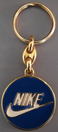 nike-keyring-brand-new-chunky-golden-metallic-post-or-collect-big-1