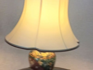 traditional-style-lamp