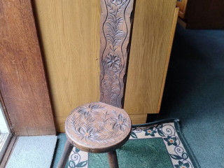 3-legged-milking-chair