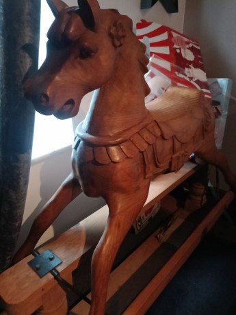 3-legged-milking-chair-big-1