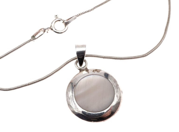 ae-sterling-silver-quartz-pendant-silver-on-a-fine-curb-chain-18-inches-big-1