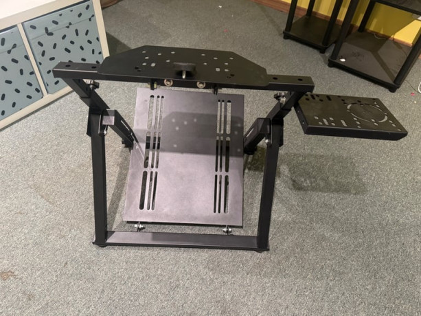 logitech-g-g29-se-driving-force-racing-wheel-and-pedals-with-racing-wheel-stand-big-1