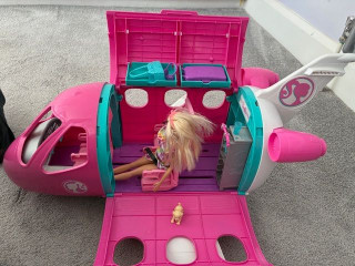 barbie-aeroplane-pink