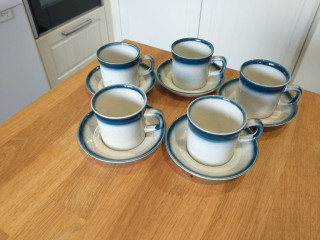 wedgewood-coffee-cups-and-saucers