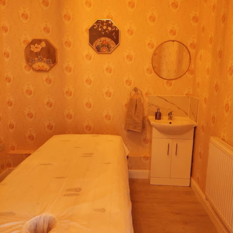 new-massage-shop-in-wantage-big-1