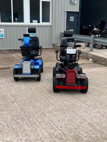 rm-road-beast-electric-mobility-scooter-power-and-style-8-mph-road-scooter-big-1