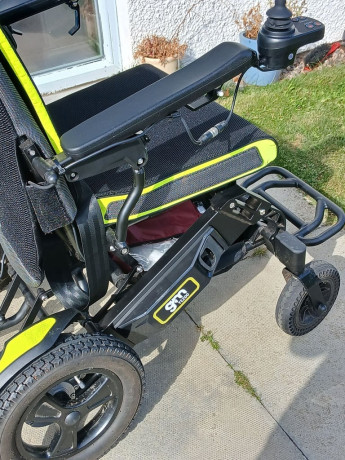 electric-wheelchair-folding-big-2