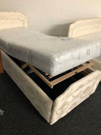 electric-adjustable-bed-big-1