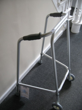 high-back-fireside-chair-with-easy-push-seat-big-3