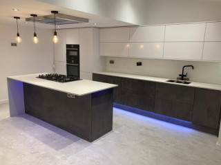 trusted-local-builder-bathroom-renovation-roofing-flooring-tilling-handyman-services