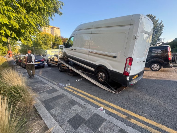 cheap-vehicle-recovery-service-tow-truck-car-transportation-delivery-big-1