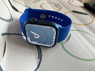 apple-watch-series-7-45mm-blue-excellent-condition