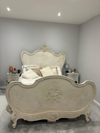 louis-16th-double-bed-and-amoire-side-units-big-2