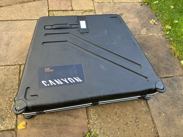 canyon-bike-case-for-gravel-racing-and-mountain-bike-big-0