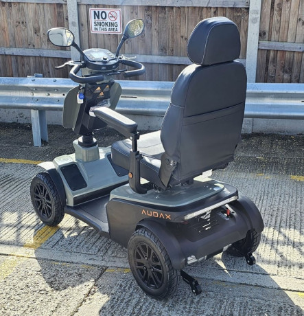 2024-like-new-excel-audax-mobility-scooter-latest-model-top-of-the-range-i-can-deliver-big-3