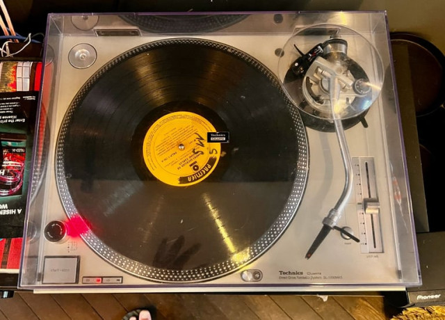 technics-sl-1200-mk5-big-1