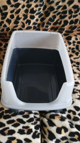 cat-litter-box-large-size-new-never-used-ps15-big-0