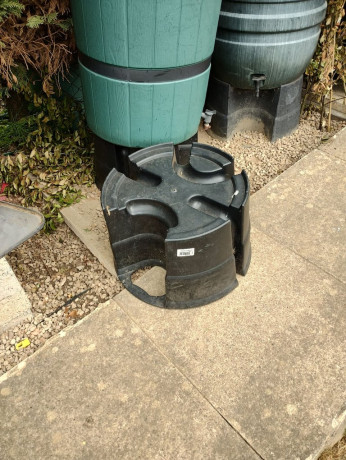 channel-no-5-on-canvas-beautiful-picture-big-3