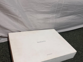 macbook-pro-m3-pro-16inch-18gb512gb