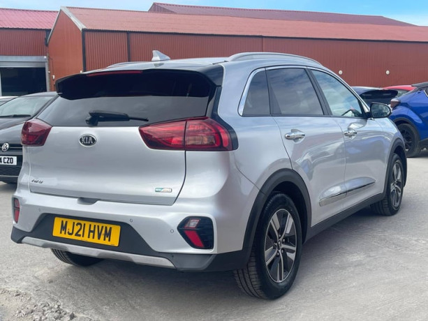 2021-kia-niro-3-pco-elegible-big-2