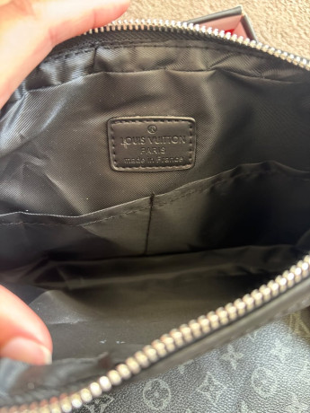 louis-vuitton-trio-messenger-bag-monogram-big-2